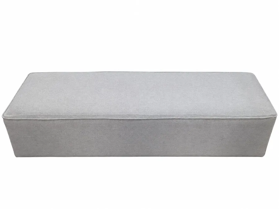 Pufe · 0,50 × 1,80 m · Fendi