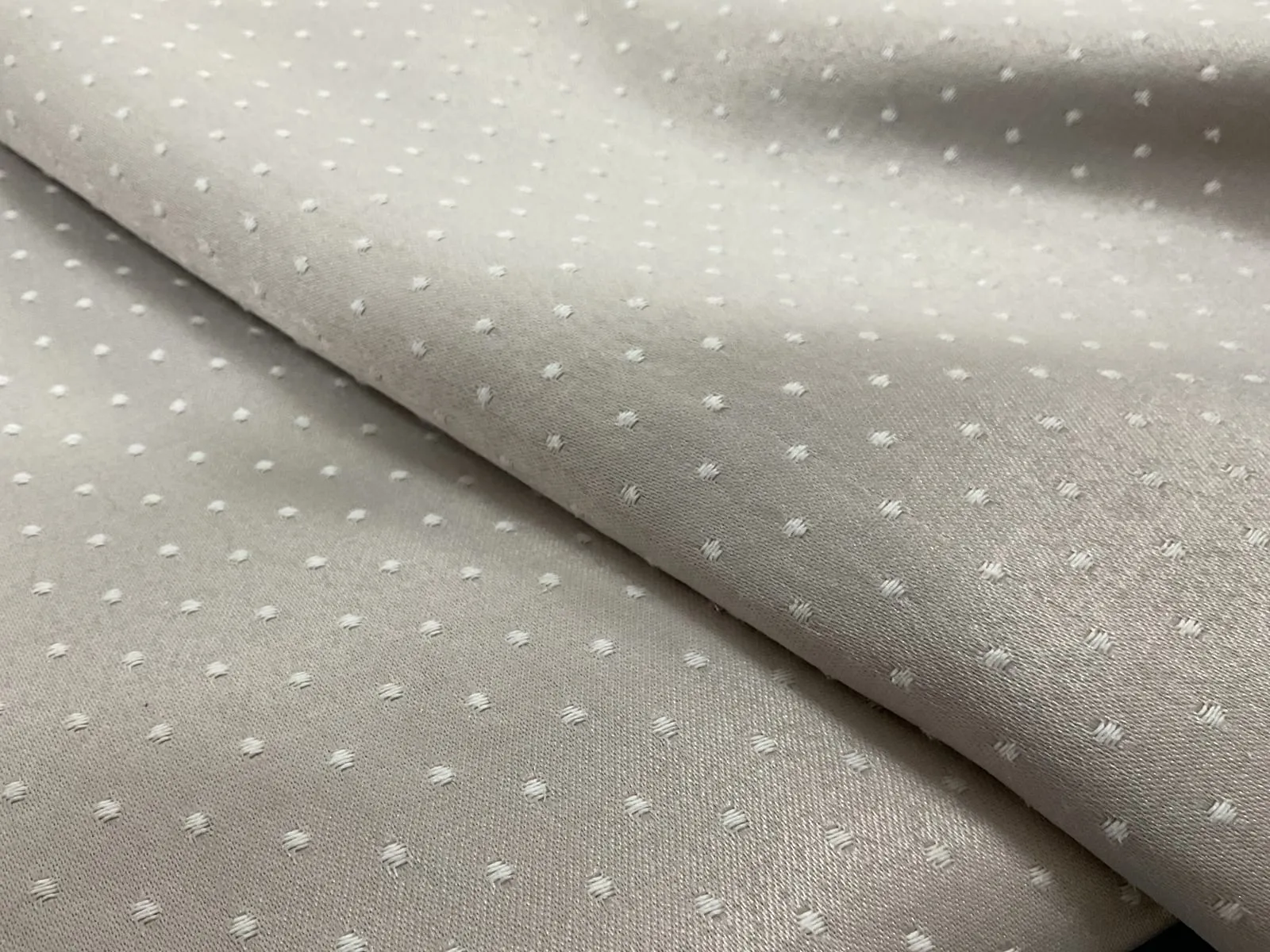 Toalha Jacquard Pois · Prata
